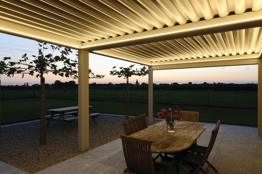 Open And Close Louver Roof