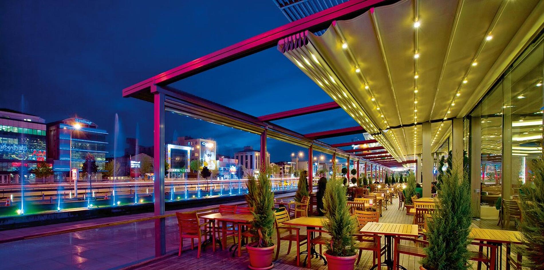 Retractable Roof