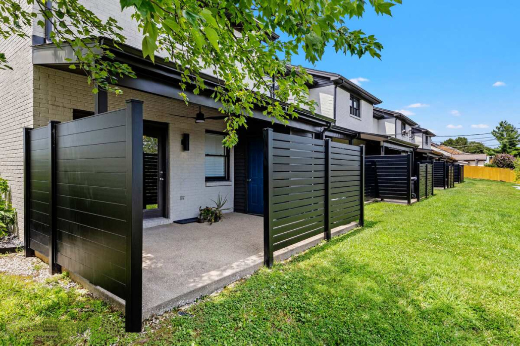 aluminum-privacy-fencing