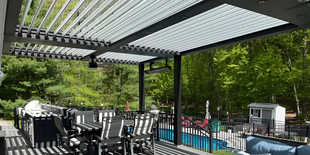 Louvered-Roof Louvered-Roof