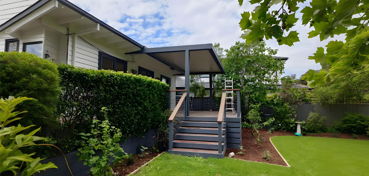 Modern-Attached-Shade-Pergola-–-Black