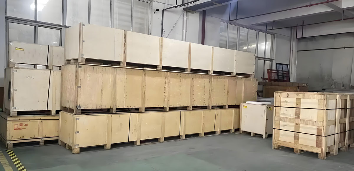 Wooden-crate-packaging-for-pergolas